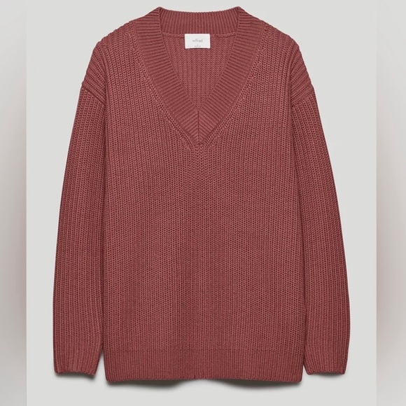 Aritzia Sweaters - Aritzia Wilfred Belize Merino Wool V-Neck Knit Cozy Cotagecore Sweater Size 3